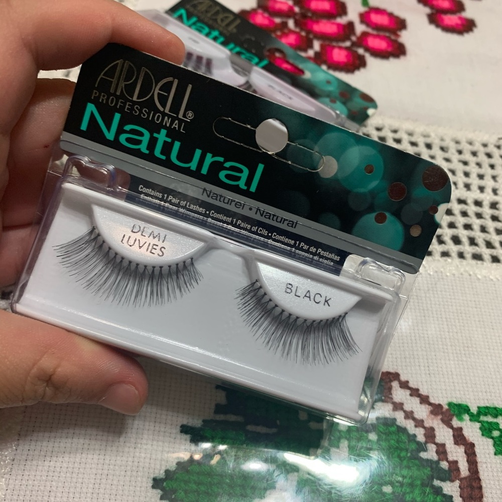 Natural Demi luvies